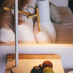 Настольная лампа Scantling S белая