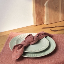 Сервировочная доска Syriana из массива акации квадратная