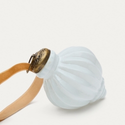 Набор из 4 рождественских шаров Irlo из белого переработанного стекла, Ø 8 см