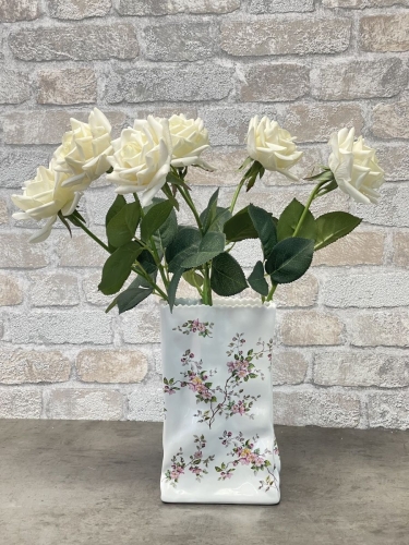 Ваза керамическая белая Paper Пакет Terra Design TDVFP02