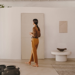 Aiguablava Круглый журнальный столик из белого цемента Ø 90 см