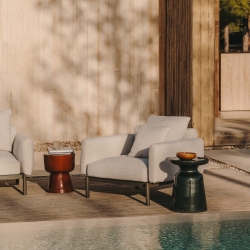 Приставной столик Mesquida из керамики