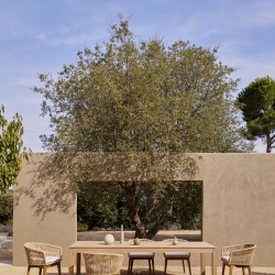 Стол обеденный Kubik 260