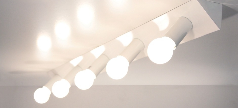 Потолочный/настенный светильник AT5 white