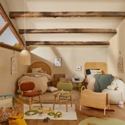 Настольная лампа Monze из окрашенного в светло-зеленый цвет металла