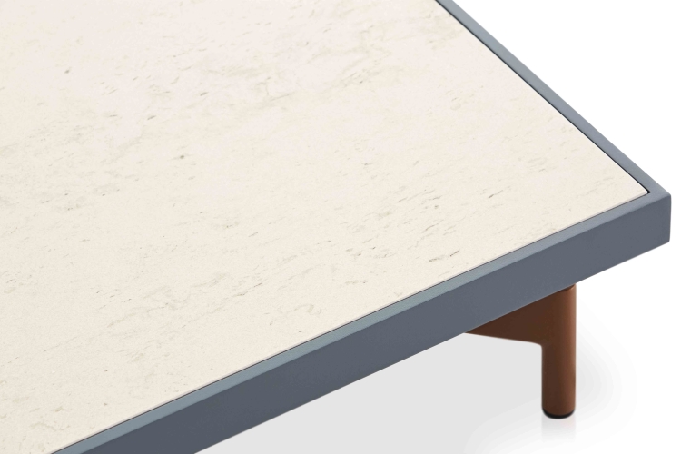 Квадратный журнальный столик Onde 85