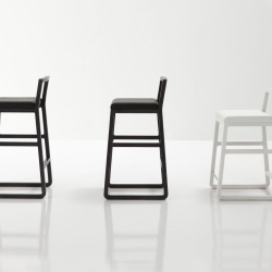 Полубарный стул Midori