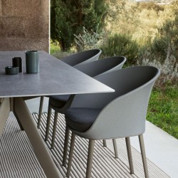 Уличное обеденное кресло Blum