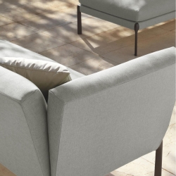 Диван уличный Livit с высокими подлокотниками