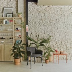 Кресло Nido на деревянных ножках