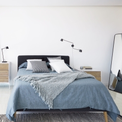 Прикроватная тумбочка Marielle из ясеня с белым лаком 64 x 54 см