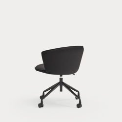 Поворотный стул Add на колесиках черный