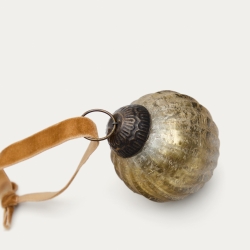 Набор из 4 елочных шаров Elur из переработанного стекла золотистого цвета, Ø 6 см