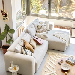 Столик приставной Kesbury