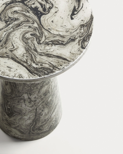 Столик приставной Kesbury