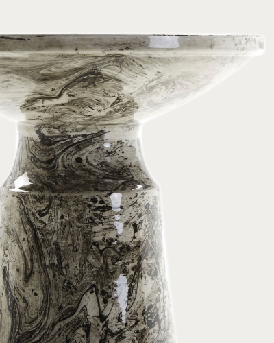 Столик приставной Kesbury