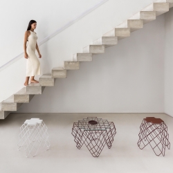 Журнальный столик Iris R24