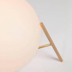 Настольная лампа Seina из стали с латунной отделкой