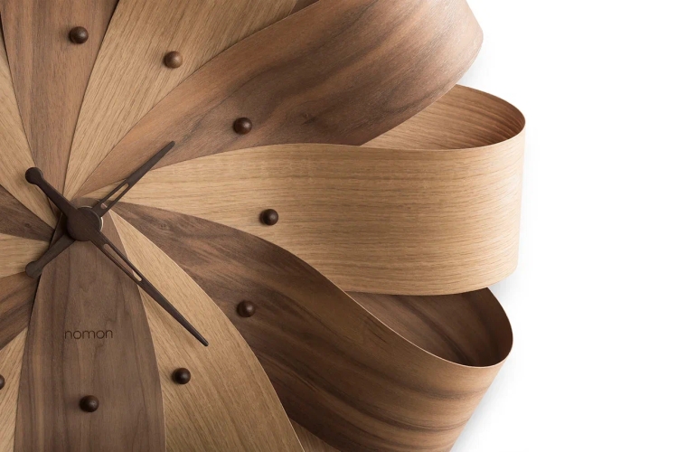 Часы Nomon Brisa (корпус - орех и дуб/ стрелки - орех/ деления - орех) D=52 cm