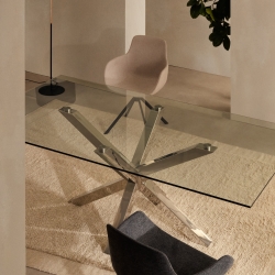 Стол стеклянный обеденный Arya