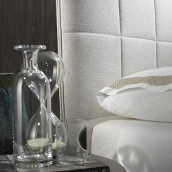 Кровать с изголовьем Helen 170*201