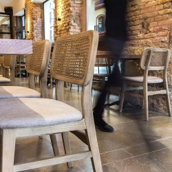 Стул с мягким сиденьем Vicky