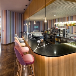 Подвесной светильник Volta VOL_3534R с углубленным навесом