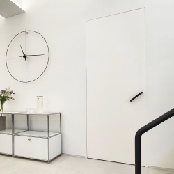 Часы Nomon  BILBAO L (основание - черный фиберглас/стрелки - черный лак/центр - хромированная сталь). D=105см, H=110см