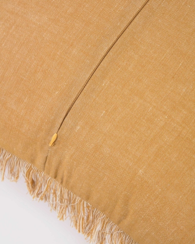 Чехол для подушки Abinadi горчичный из хлопка и льна с бахромой 45 x 45 см