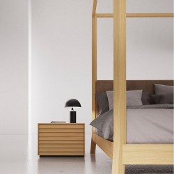 Прикроватная тумбочка Sussex SSX142 на ножках высотой 29 см