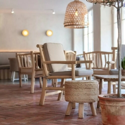 Низкая деревянная табуретка Bosco