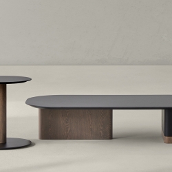 Журнальный столик Native, отделка кожа 93*