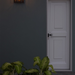 Уличное бра Pomo серое