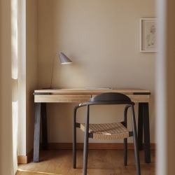 Стул Glynis черный натуральный