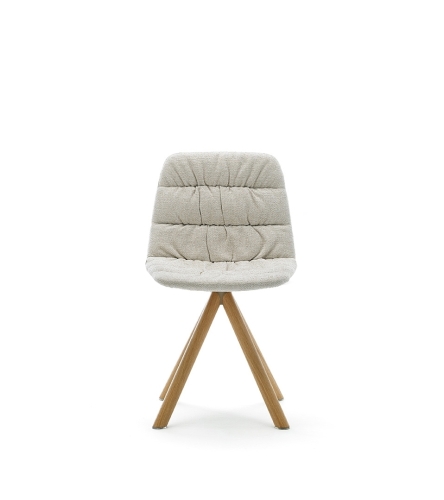 Стул Maarten Plastic деревянное поворотное основание с мягкой обивкой