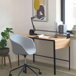 Офисное поворотное кресло Yvette светло-серое