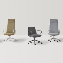 Кресло наклонное 7 позиционное Kori высокое поворотное с алюминиевым основанием с 5 спицами+ газлифт