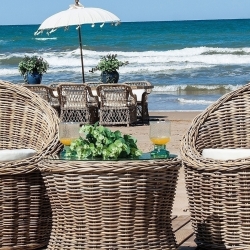 Журнальный столик уличный CHIRA