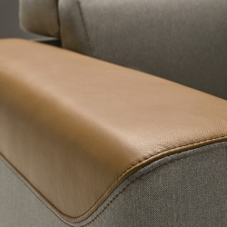 Кресло Atlanta с откидной спинкой, отделка черное дерево, обивка F6053 SENDAI 04,кожа L0028