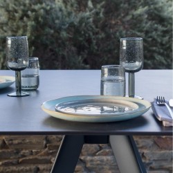 Квадратный уличный стол Atrivm 120 см