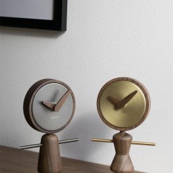 Настольные часы Nena G латунь-орех