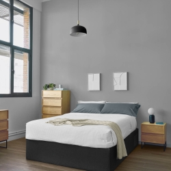 Прикроватная тумбочка Taiana с дубовым шпоном 45 x 51 см