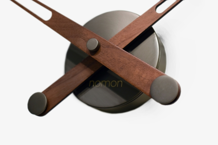 Часы Nomon AXIOMA Graphite (основание - графит/стрелки - орех) N. D=74см