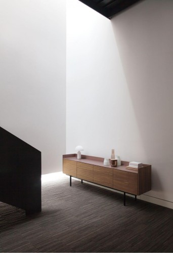 Сервант Stockholm STH301/STH401 на черных ножках 29 см