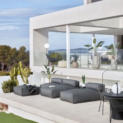 Переносная настольная лампа Tea из полиэтилена и металла с черной отделкой