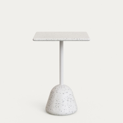 Высокий барный стол Saura со столешницей из белой терраццо