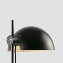 Черная настольная лампа DOMINICA