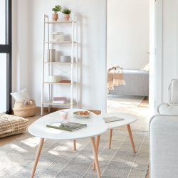 Диван-кровать Tanit белый с ножками из массива бука с натуральной отделкой 210 см