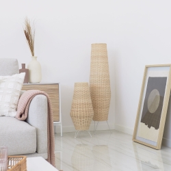 Настольная лампа из ротанга Kamaria среднего размера с натуральной отделкой