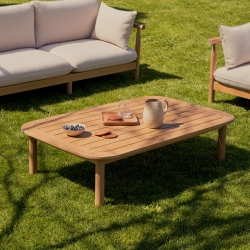 Комплект Sacova из 2 кресел, 2-местного дивана и журнального столика из массива эвкалипта